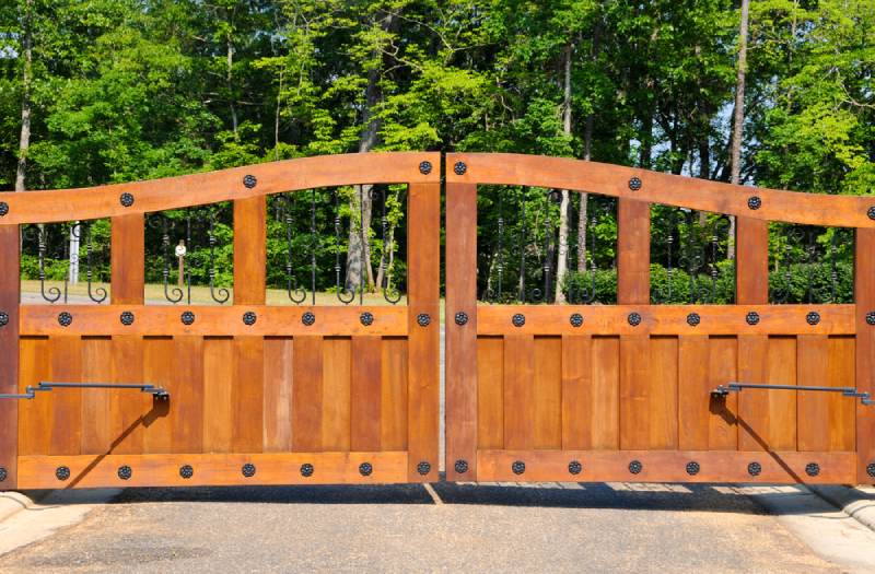 Wood Design Front Gate And Why Is It Important_