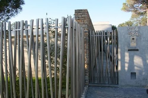 Steelyard Stylish Main gate design