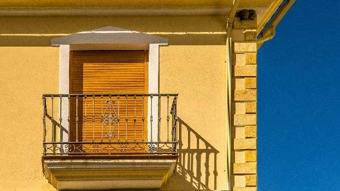 balcony chajja direction vastu