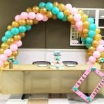 Arch-birthday-balloons