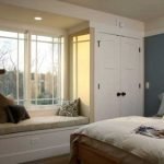 wardrobe-around-window