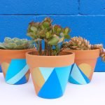 diy-geometric-terra-cotta-pot-painting
