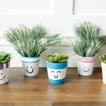 face-pot-plant-painting