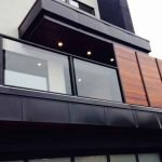 black-glass-balcony-railing