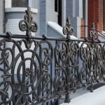 british-style-iron-railings