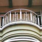 curved-ss-steel-balcony-railing