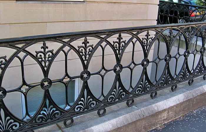 flower design balcony railing