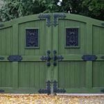 green-black-main-gate-colour-combination