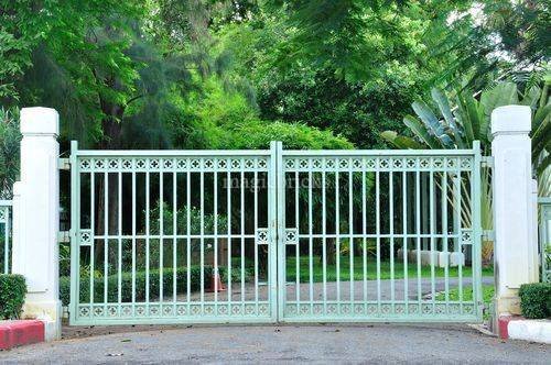 mint green main iron gate colour