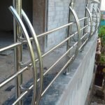 simple-steel-railing-design-for-balcony