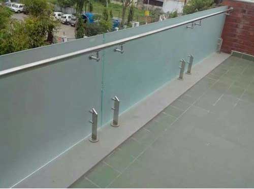 stylish steel modern railing for balcony
