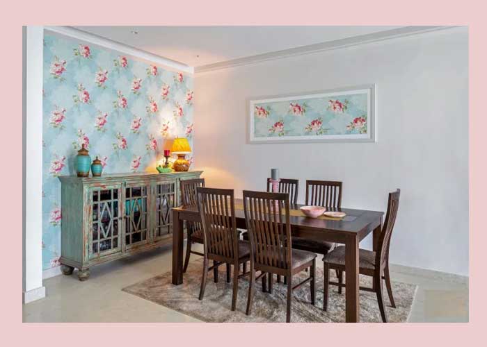 Dining Room Decor with Pastel Colors