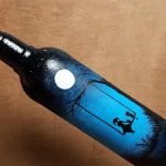 Glass-bottle-paint-with-lip