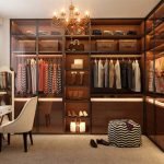 Walk-in-wardrobe