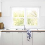 white-colour-kitchen-vastu