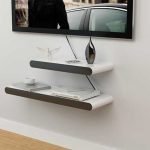 Board-with-a-laminated-edge