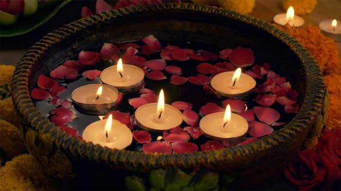 How to decorate outside of your house on Deepavali: Clay Diyas