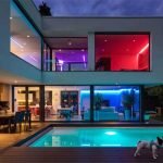 Splash-of-colors-and-stable