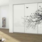 wallpaper-sliding-door-almirah-design