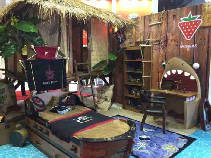 Pirate bed for kids