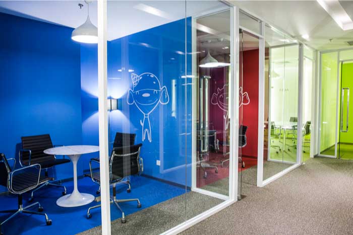 Office glass partitioning interior