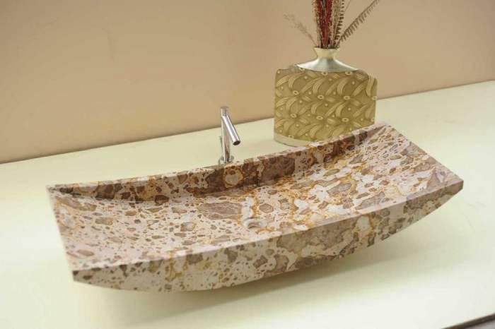 A gorgeous wash basin