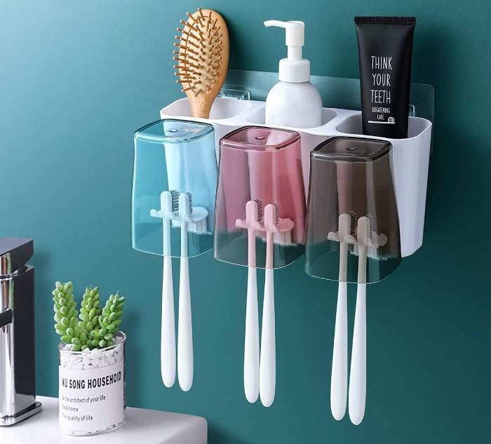 Toothbrush holder