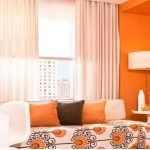 orange-wall-neutral-color-curtains