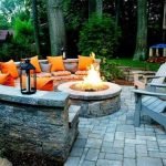 Use-Natural-Elements-for-Outdoor-Seating