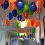 balloon-holi-office-decoration-ideas