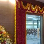 flower-office-holi-decoration-ideas