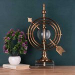 globe-arrow-showpiece