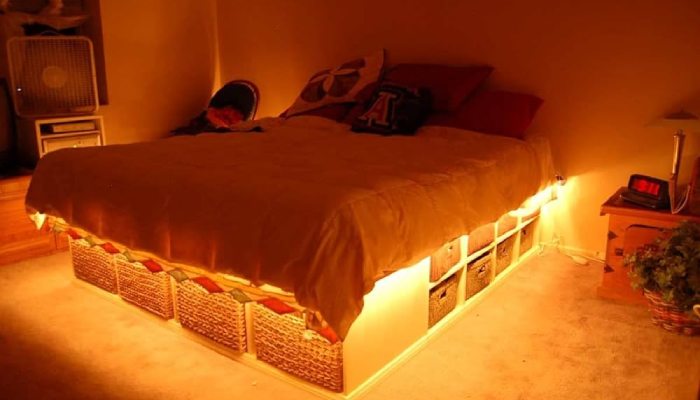 Palette Bed with LED Lighting