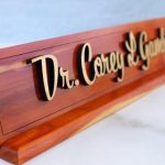 Table name plate designs for perfect table look