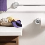 Wall-Mounted vs. Freestanding Holders