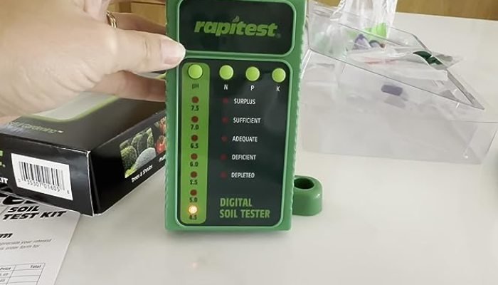 Luster Leaf Rapitest Digital Soil Tester - PH, Nitrogen, Phosphorus, Potash Soil Testing Kit