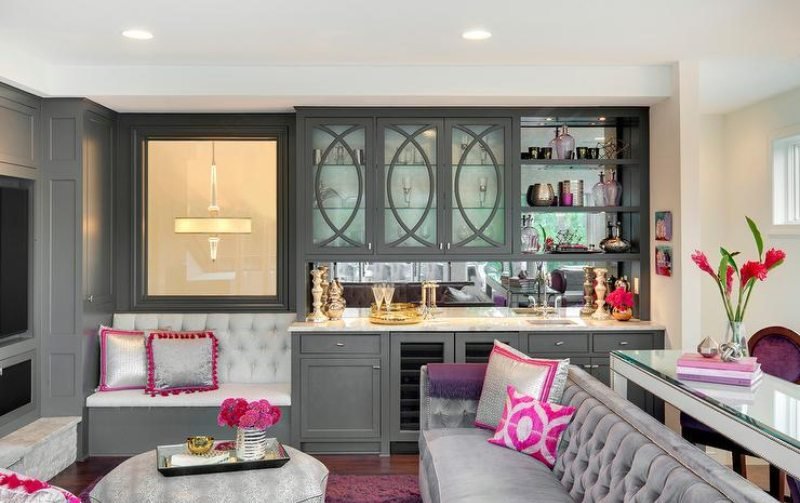 Wet-Bar-in-the-Living-Room