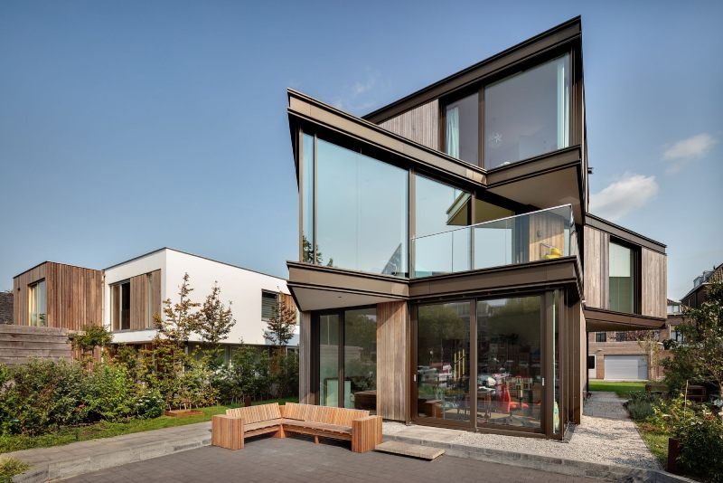 Why does the architecture style of home matter